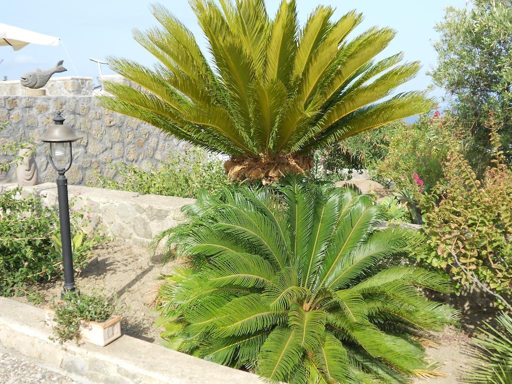 Case Vacanze Margherita ลีปารี ภายนอก รูปภาพ