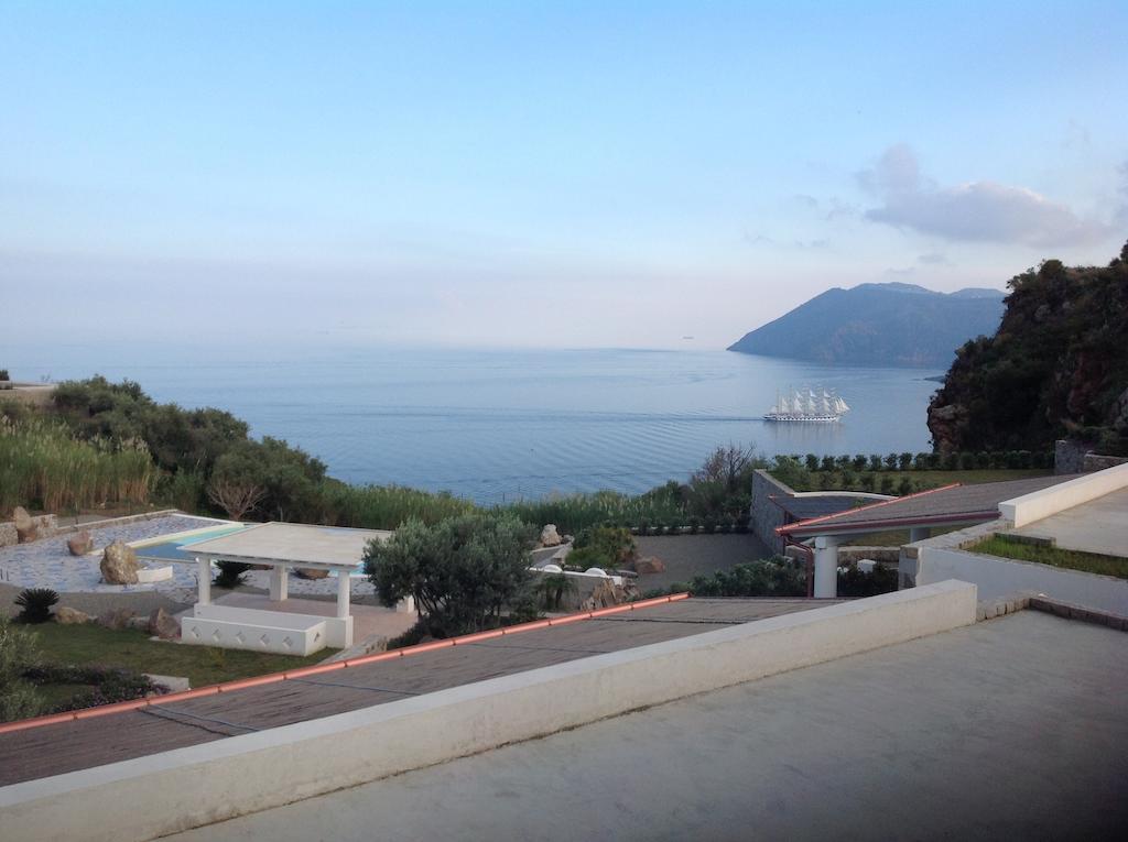 Case Vacanze Margherita ลีปารี ภายนอก รูปภาพ