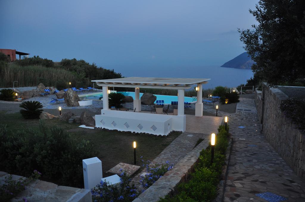 Case Vacanze Margherita ลีปารี ภายนอก รูปภาพ